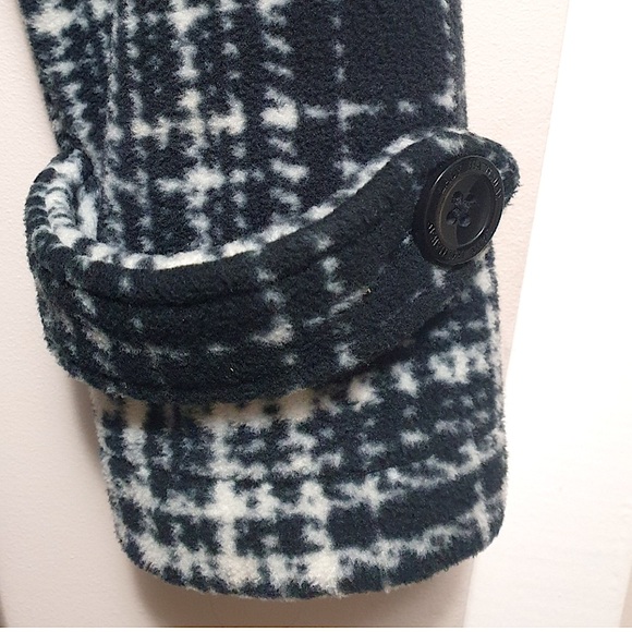 Lady Hathaway Peacoat - Picture 3 of 4